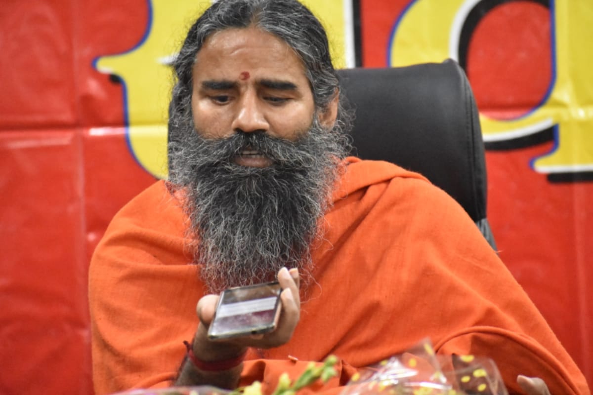 Baba Ramdev reveals the secret of his bag made by khadi