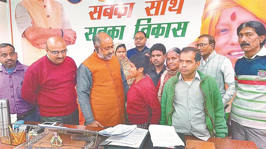 Mother and father and two sisters went to Kedarnath