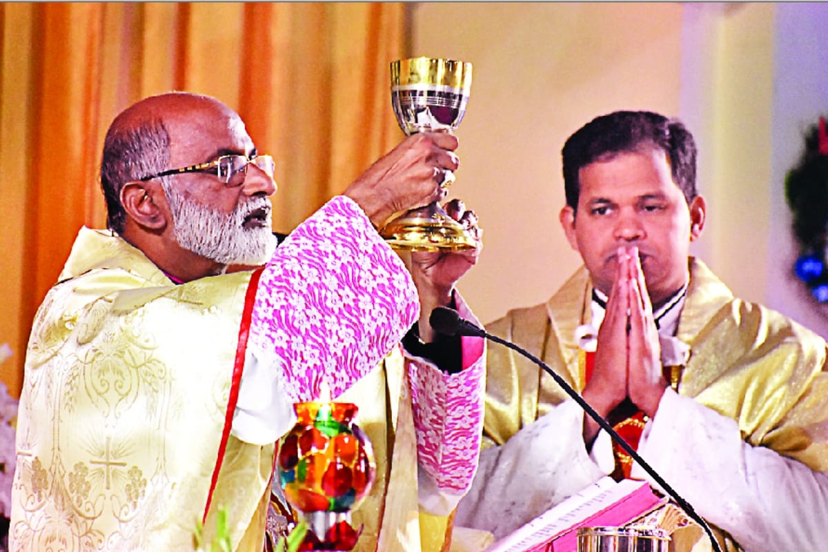 Santa came and brought a lot of gifts in his bag prayer meeting inmeerut churches