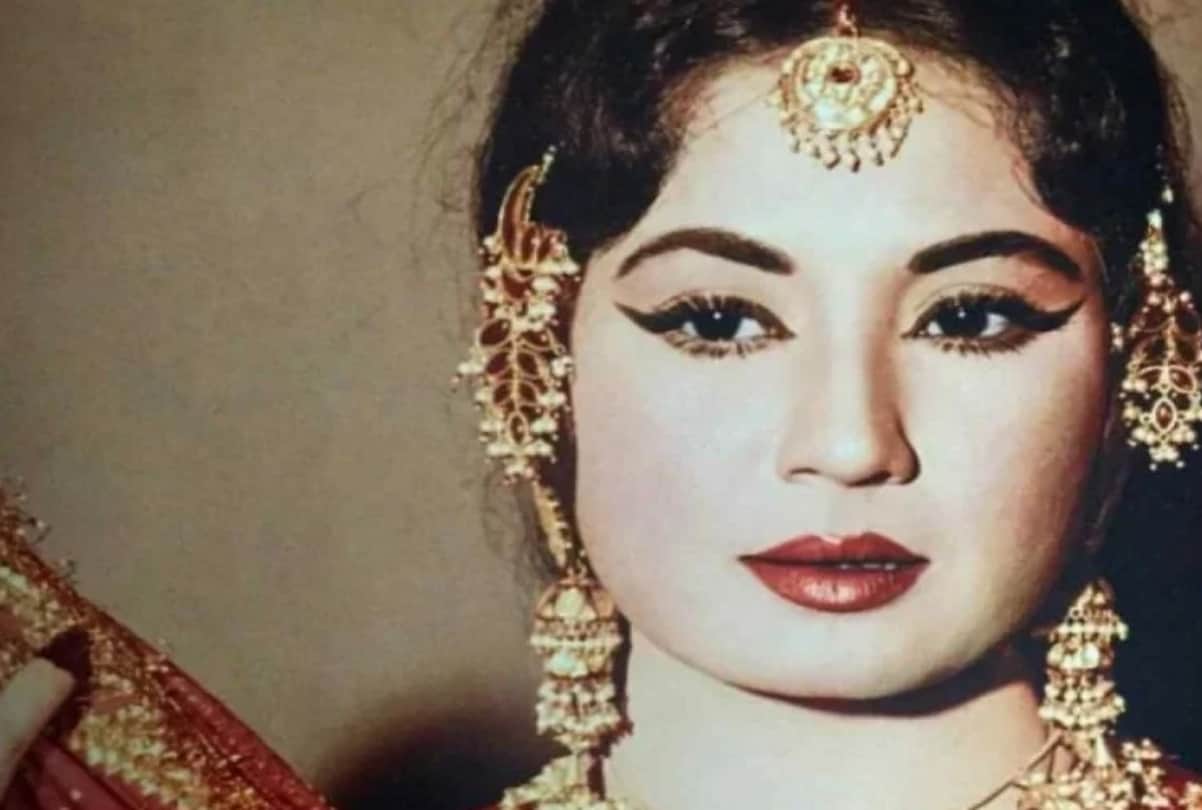 When Meena Kumari wrote the poem for naushad sahab