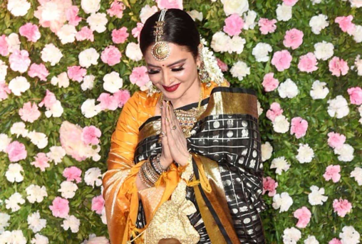 actress Rekha will sing a song in reality show Rising Star