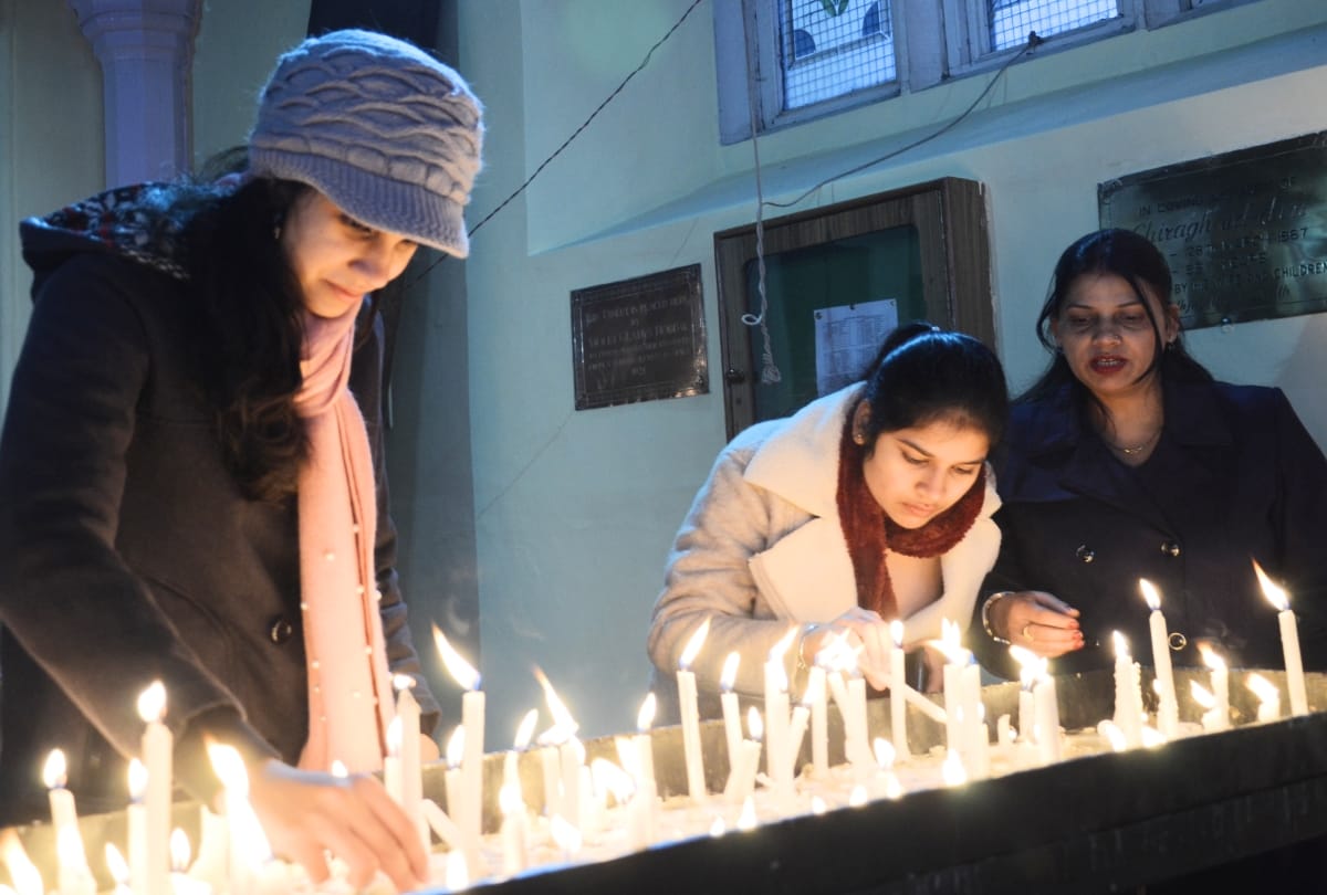 Hills Queen  shimla is ready to rock on Christmas