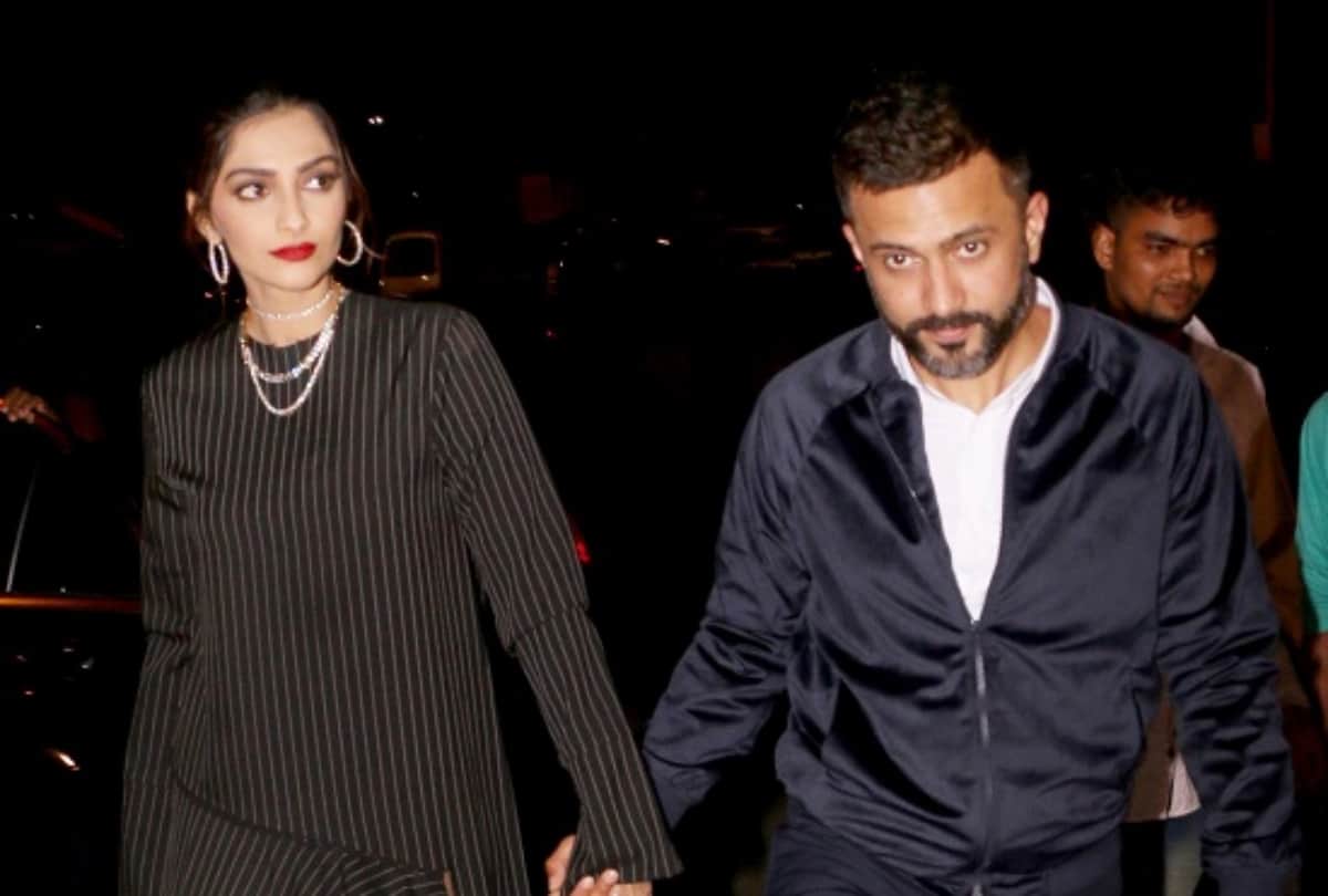 Anand Ahuja shared his wife Sonam Kapoor singing video during workout
