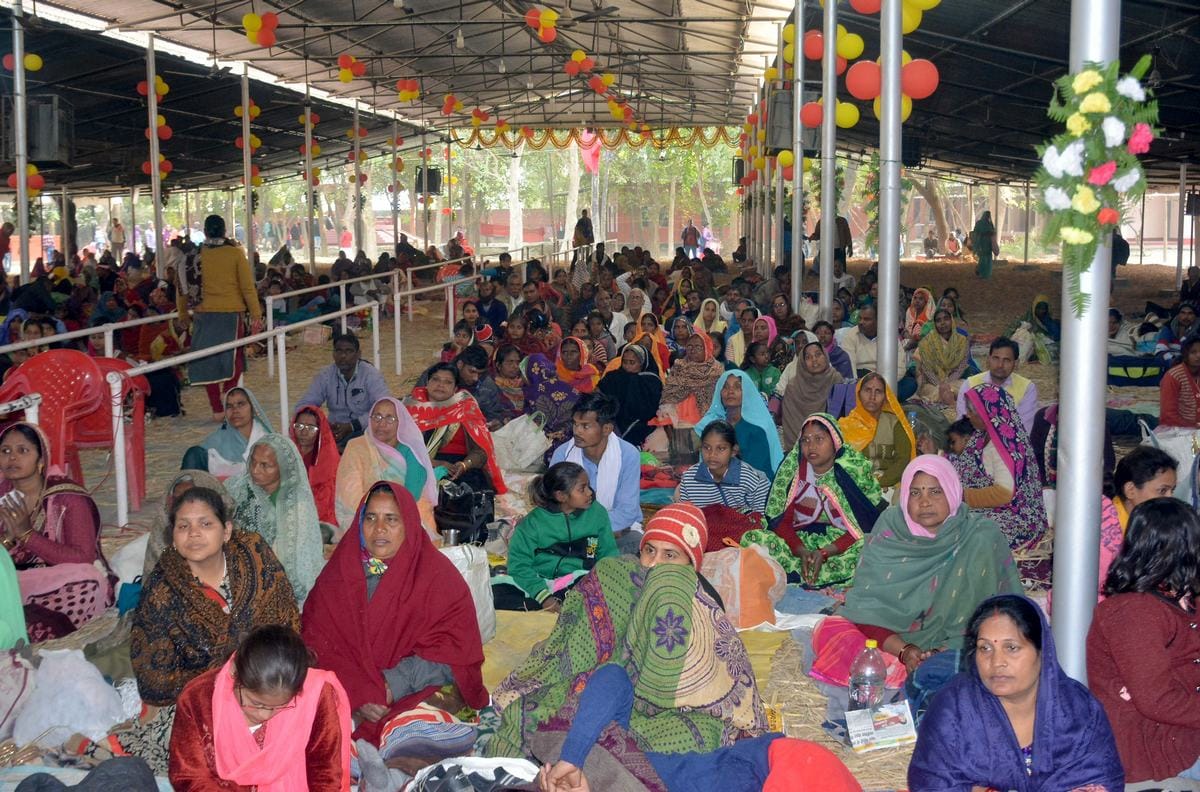 Christmas celebrated in church at varanasi