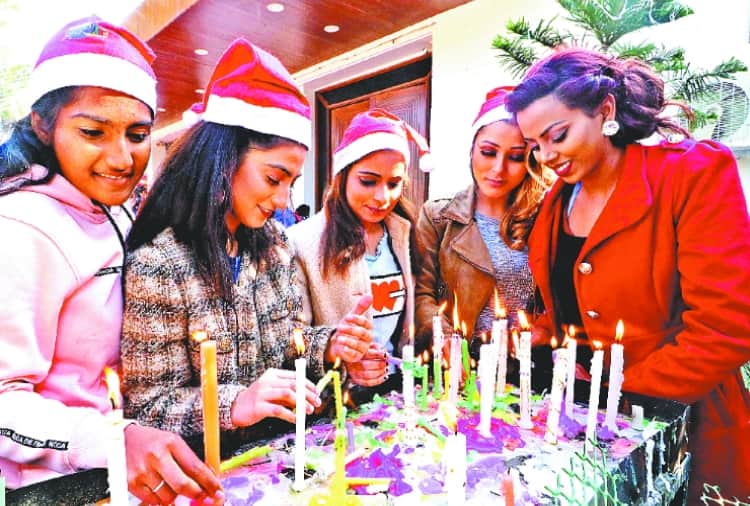 chandigarh, Christmas celebrated with music and dance in Chandigarh
