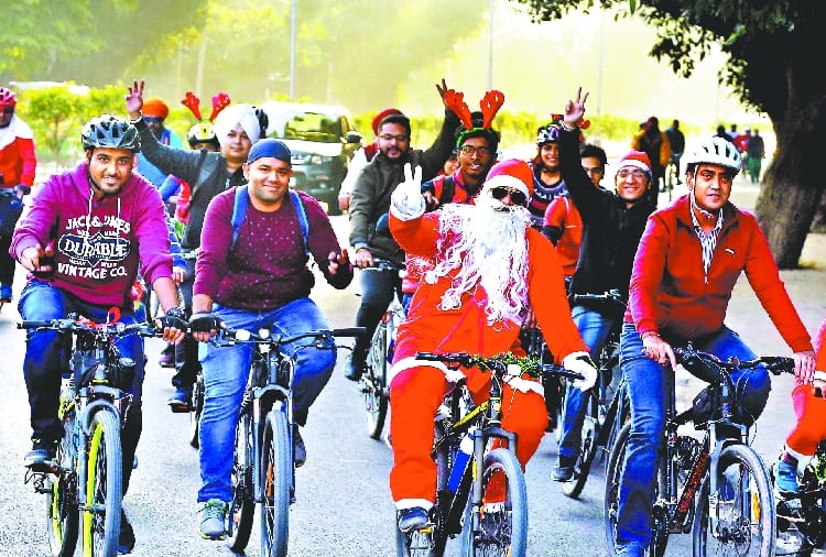 chandigarh, Christmas celebrated with music and dance in Chandigarh