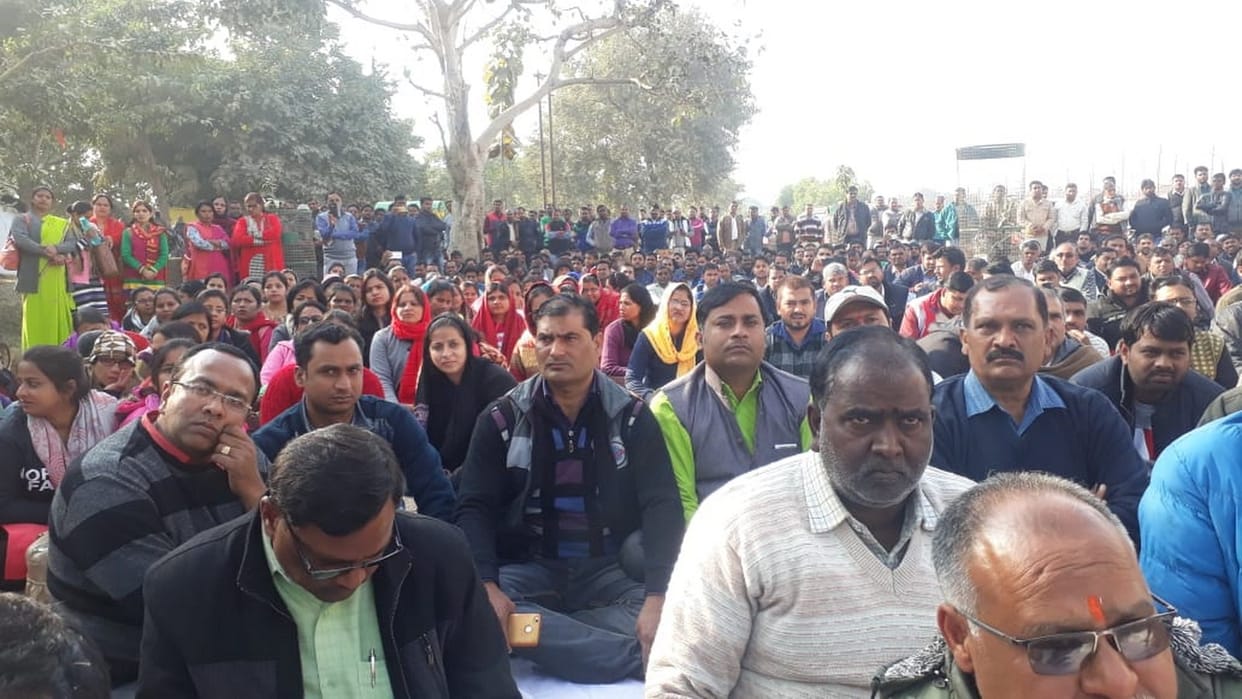 teacher protest on bsa office