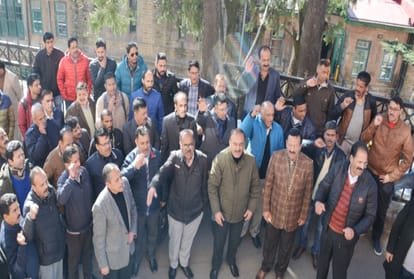 Nationalised Bank employees strike in himachal