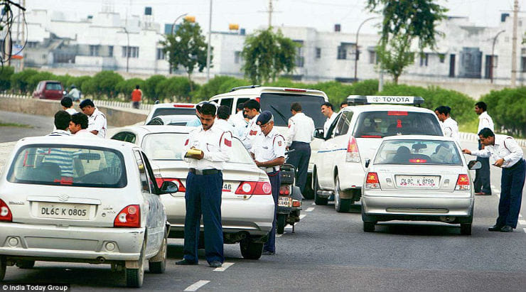 ford india survey reveals that car owners dont have knowledge about seat belt mandatory