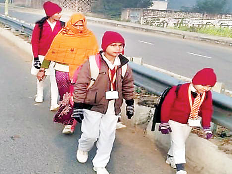 In view of increasing cold, timings of Gwalior schools changed, now classes will not be held before 9 o'clock