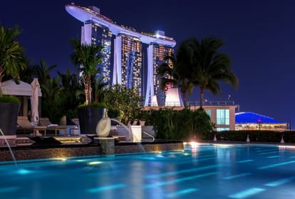 Singapore is the best honeymoon destination and new year celebration
