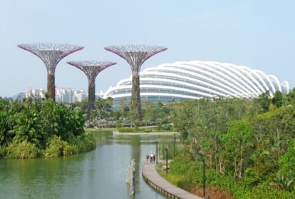 Singapore is the best honeymoon destination and new year celebration