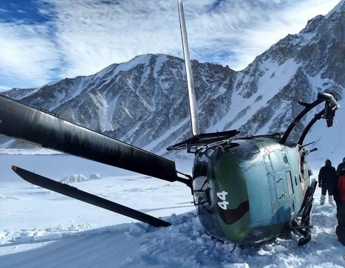 indian army recovered helicopter from siachin glacier create new record
