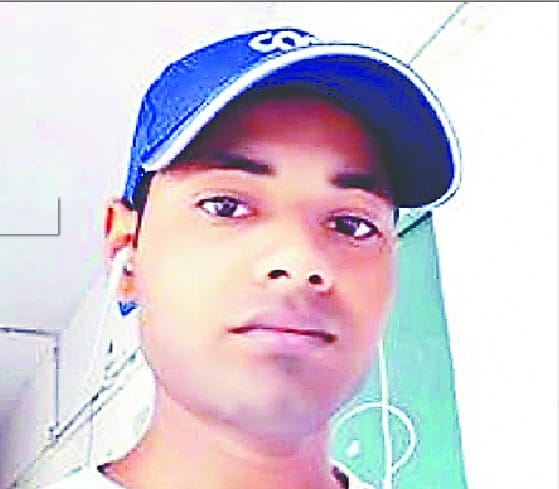 बीटेक छात्र की लोकेशन मिली, टीमें लगाई गईं