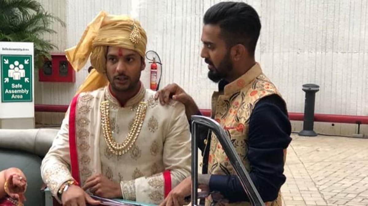 mayank agarwal performed well against australia in debut test