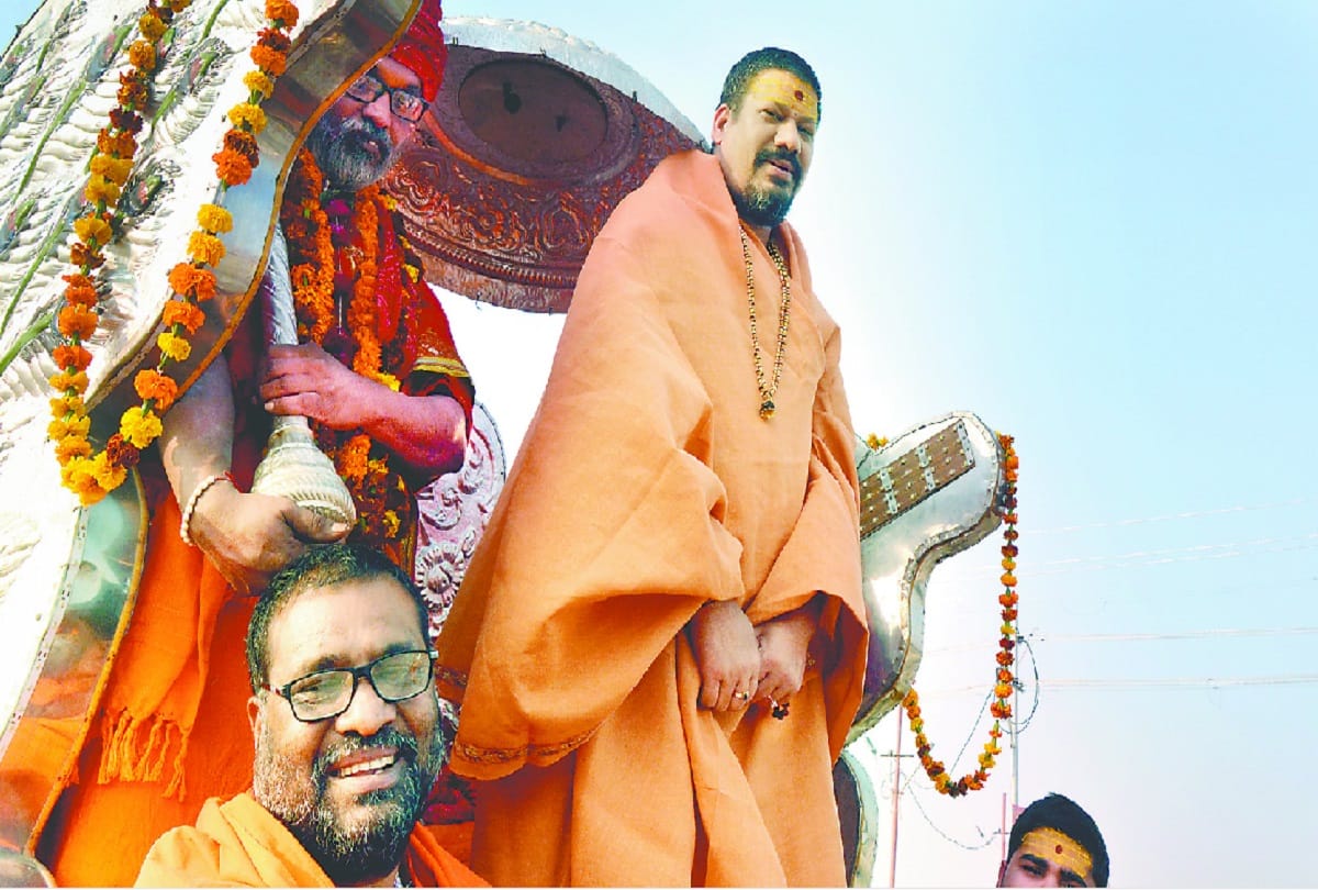 Kumbh 2019: Royal Peshwai of akhara expenditure of every akhara out of 10 million, know how it cover