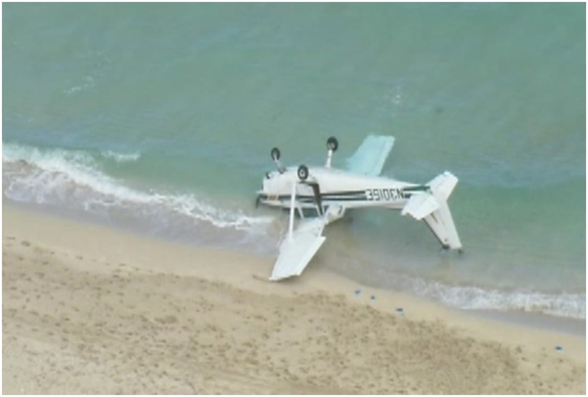 Small plane crashes on miami beach four injured
