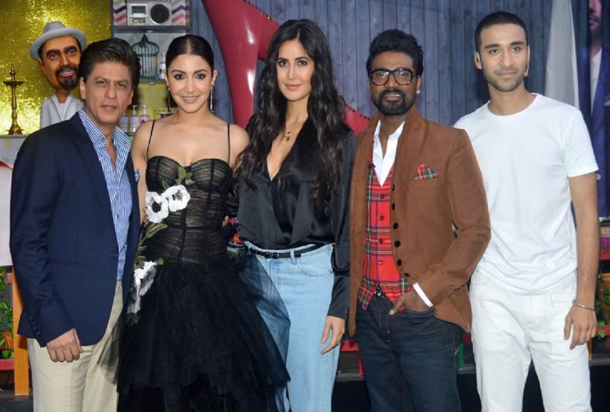 shahrukh khan gets emotional at dancing reality show dance plus