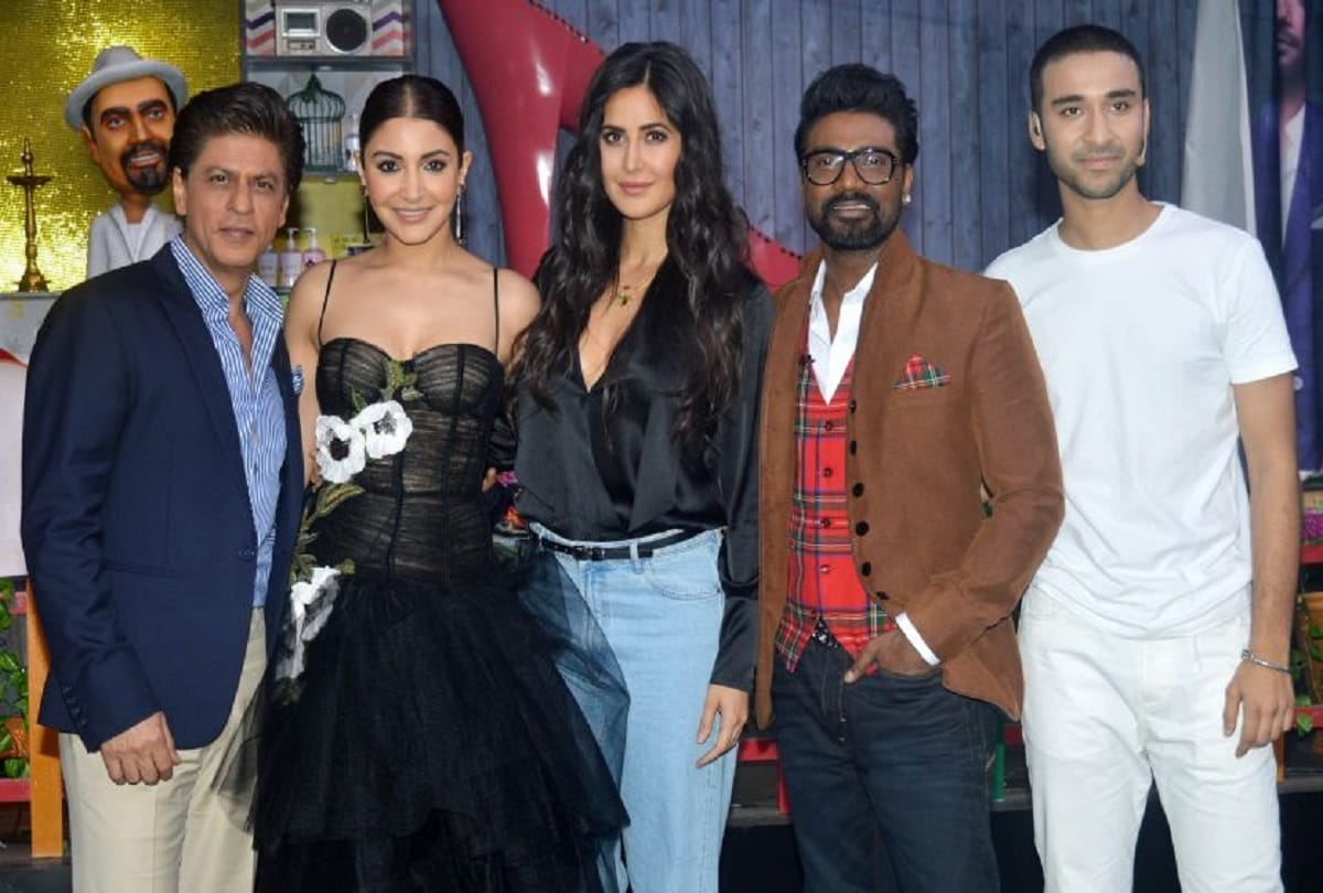 shahrukh khan gets emotional at dancing reality show dance plus