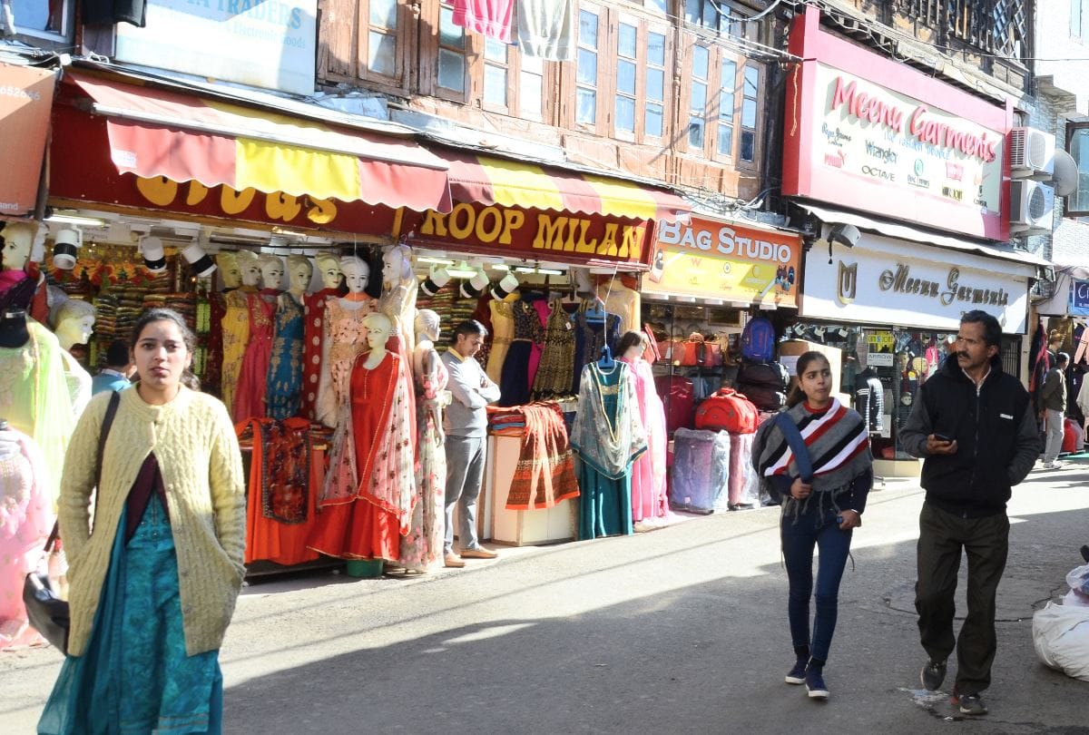 शहर में बंद बेअसर, जमकर हुआ कारोबार