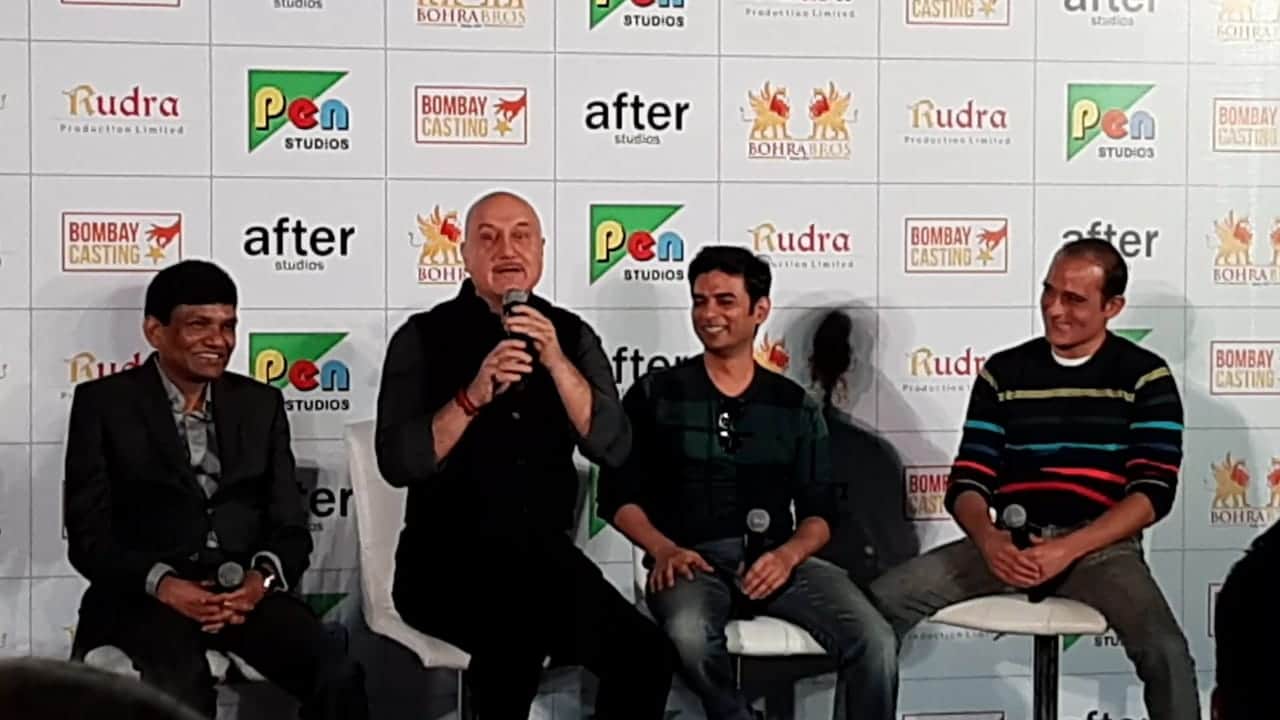 anupam kher speaks up on the accidental prime minister