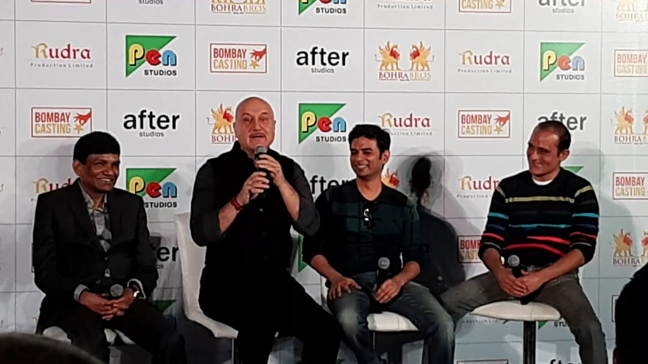 anupam kher speaks up on the accidental prime minister