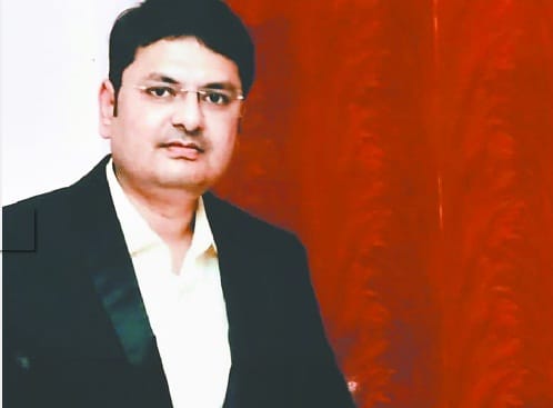 डॉ. रणविजय दुबे को ब्रेन हैमरेज, हालत गंभीर