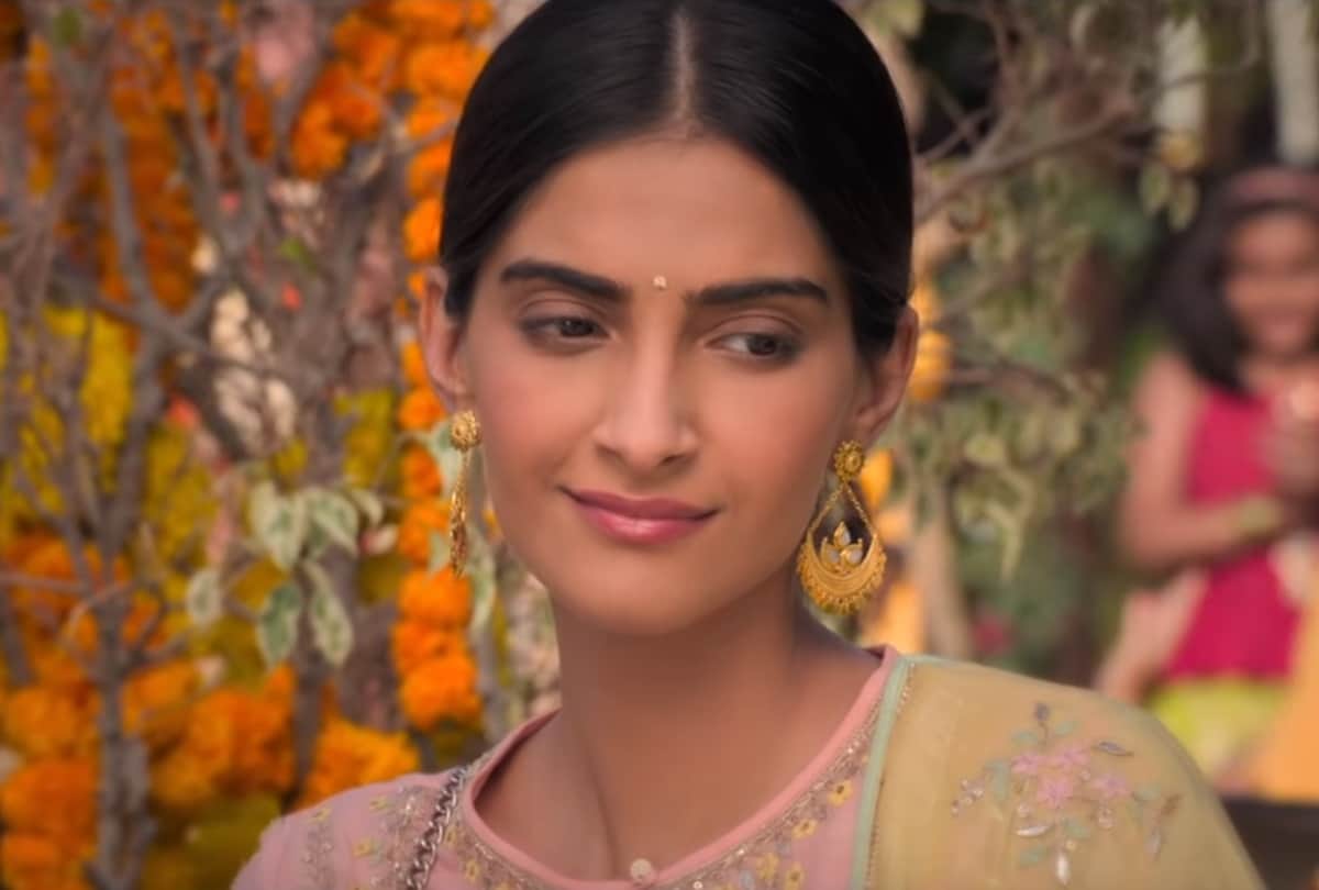 Movie Review Sonam Kapoor Anil Kapoor film Ek Ladki Ko Dekha Toh Aisa Laga