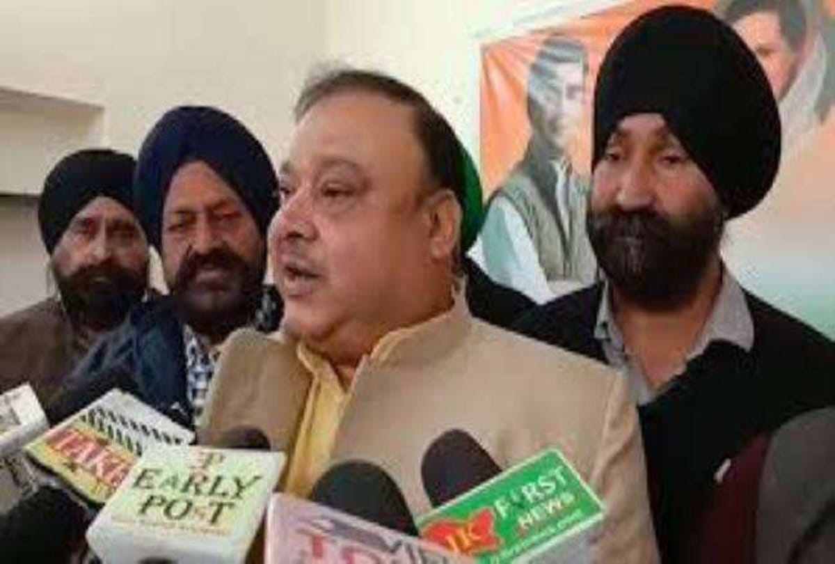 congress leader haji sagheer khan gave controversial statement on kashmir