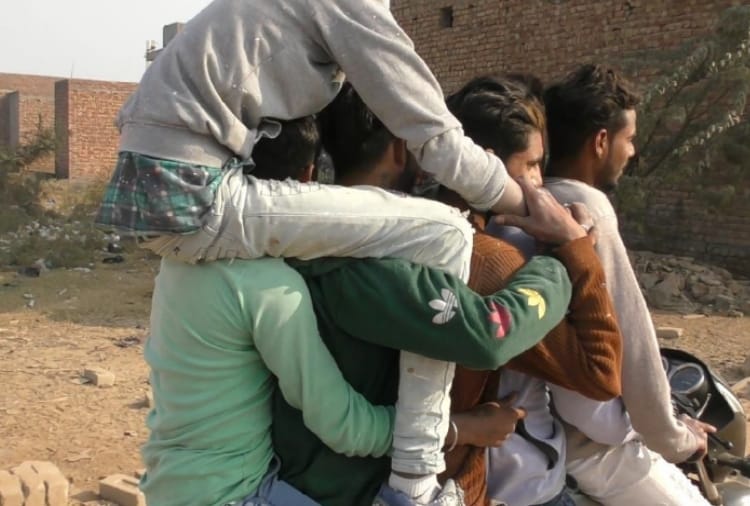 six peoples on motorbike video goes viral on social media