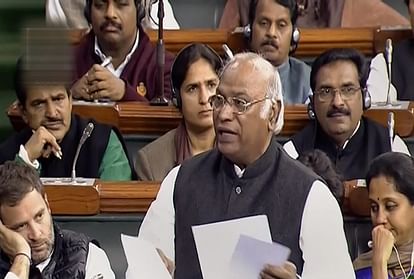 Parliament: For the strategy of the winter session, at 10 am today, the meeting will be held in the office of the Leader of Opposition in the Rajya Sabha, Mallikarjun Kharge