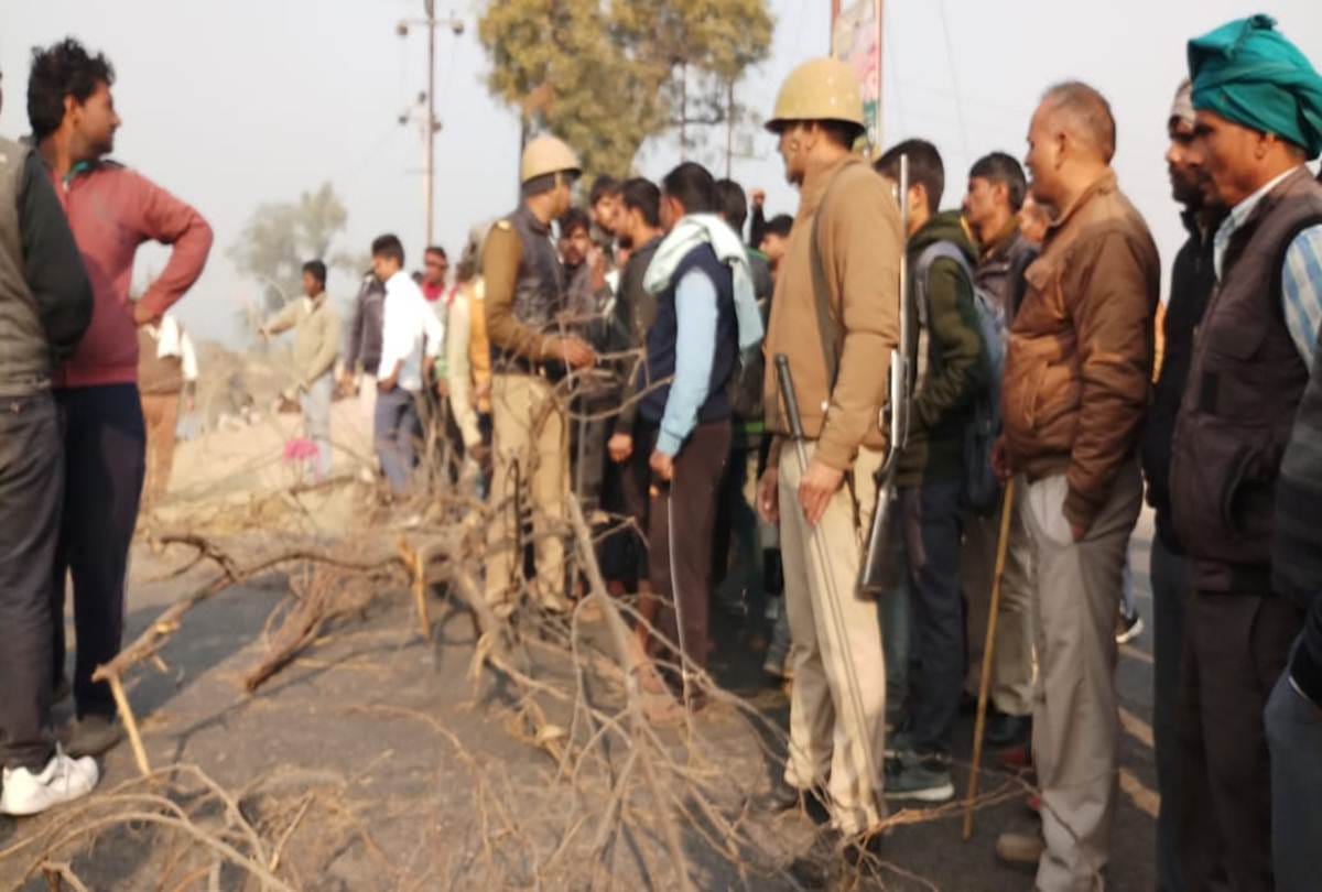 Tension in village at Aligarh due to the burial of alive pet animal