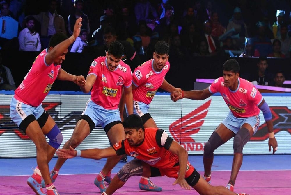 U.P. Yoddha Beat Bengal Warriors by 41-25 to enters playoff in pro kabaddi 2018
