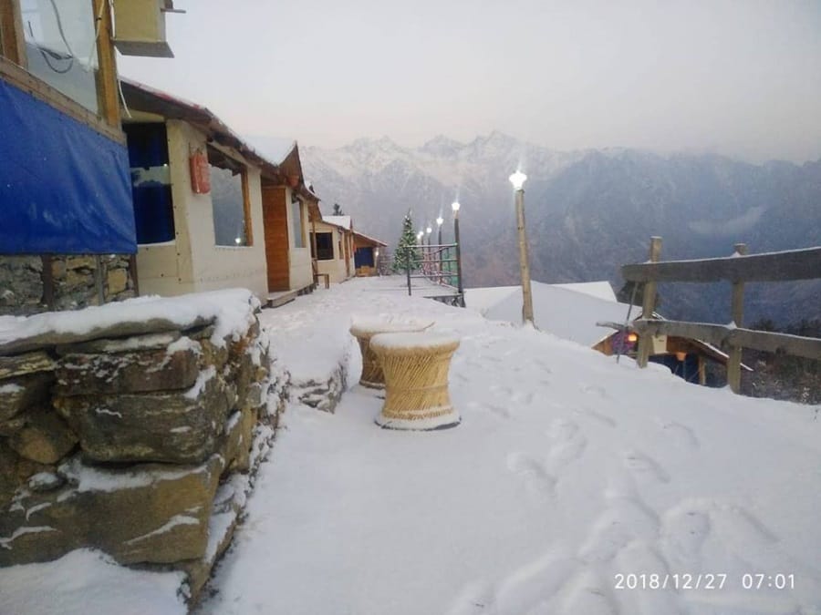 Snowfall in Auli before new year 2019 photos