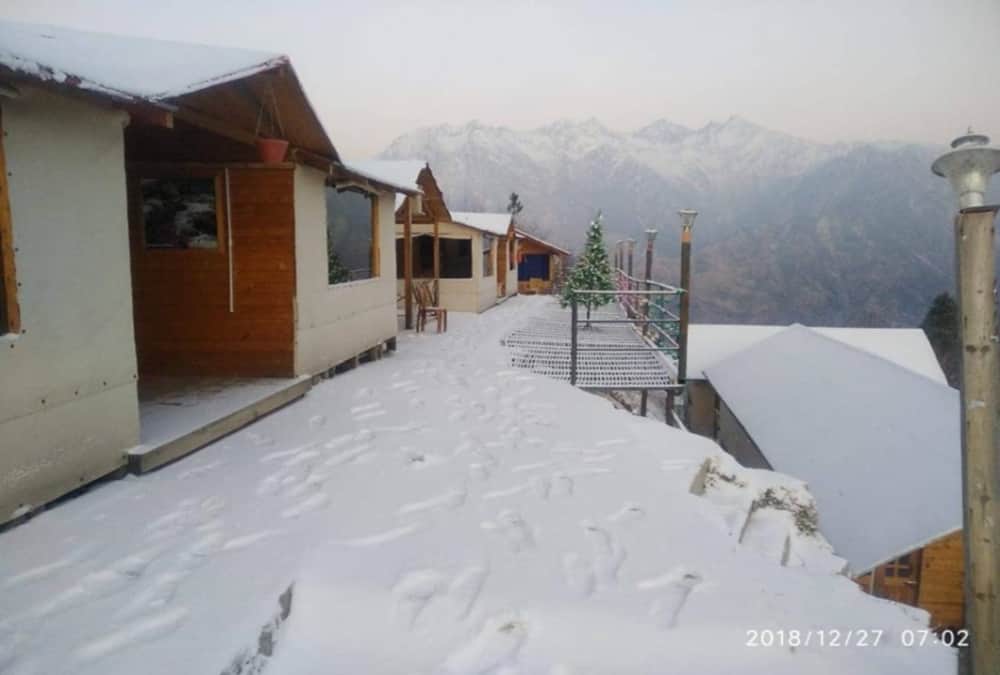 New Year 2019 Snowfall in uttarakhand 