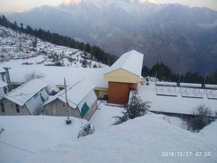 Snowfall in Auli before new year 2019 photos