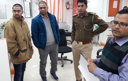Miscreants tried to break bank strong room door in varanasi