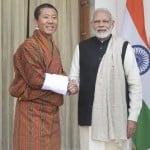 भूटान के प्रधानमंत्री लोटे शेरिंग के साथ प्रधानमंत्री नरेंद्र मोदी