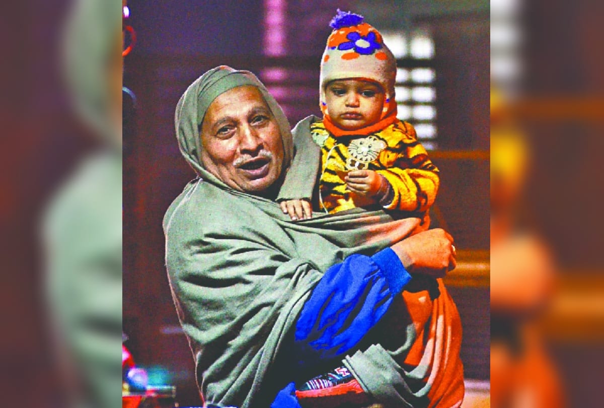 Delhi minimum temperature was recorded coldest day of season