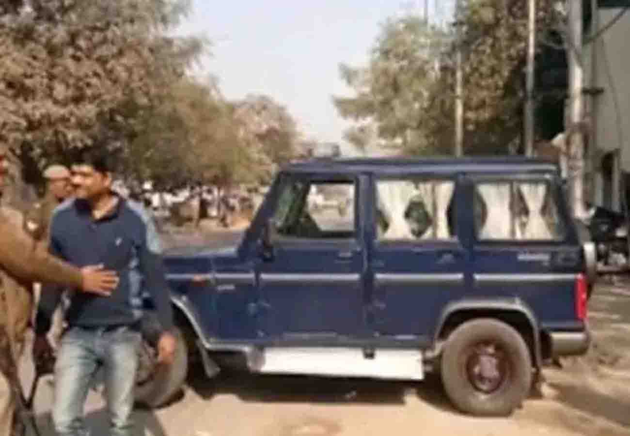 misdeed with police inspector's daughter in Kanpur update