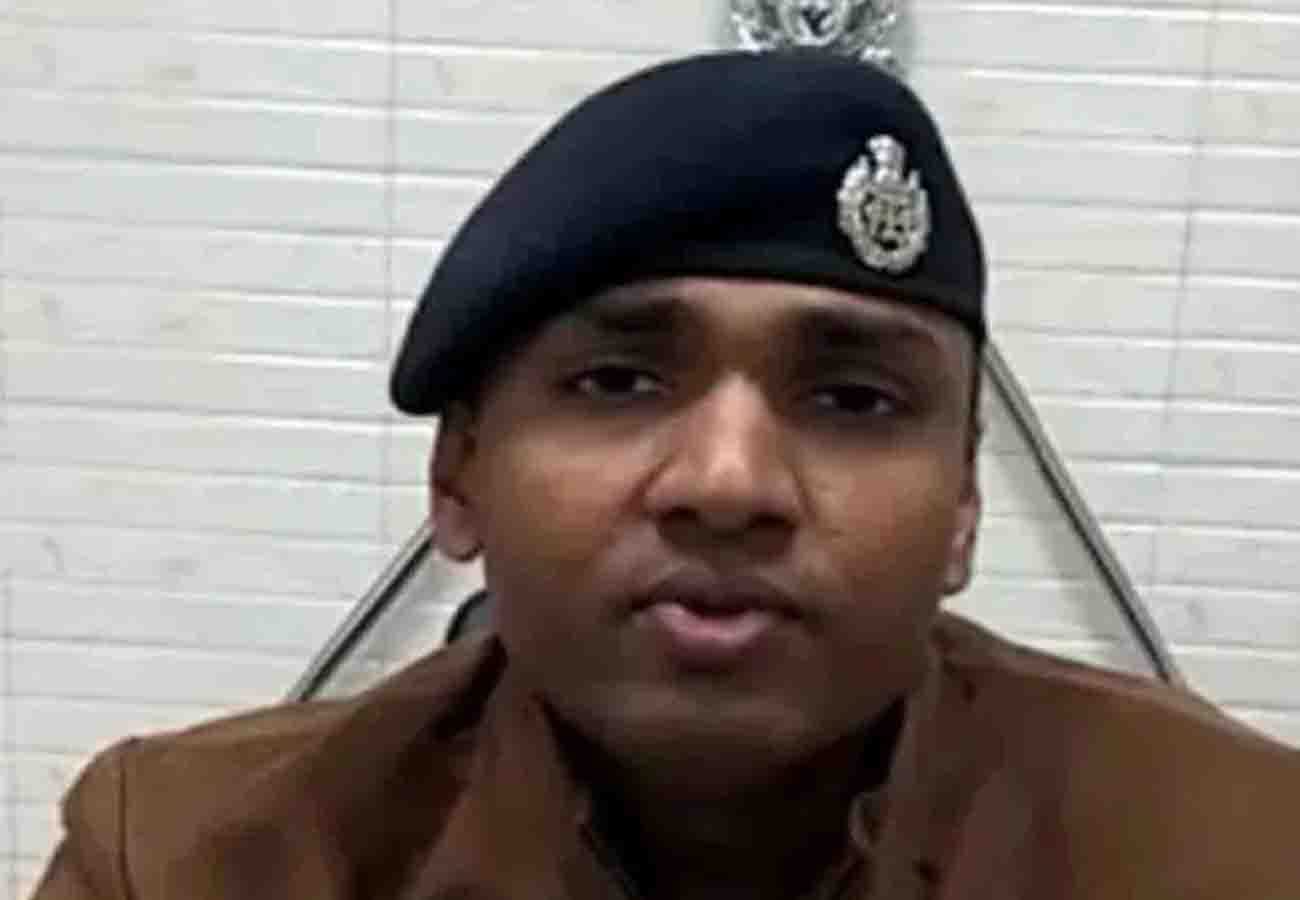 misdeed with police inspector's daughter in Kanpur update