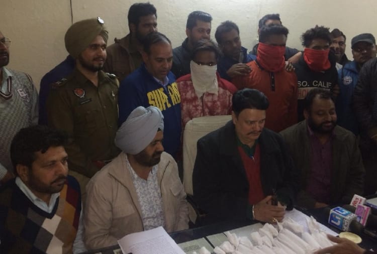 Three heroin smugglers arrested in Firozpur of Punjab