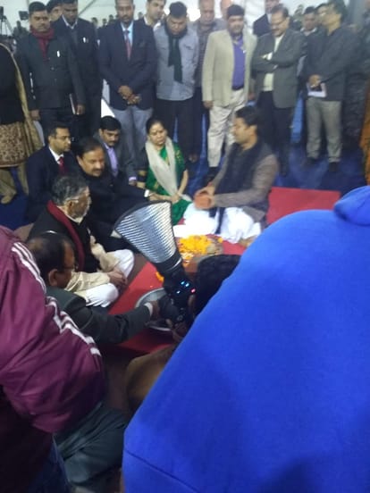 Santosh Kumar Gangwar  laid down foundation stone for Two ESIC Dispensary Noida