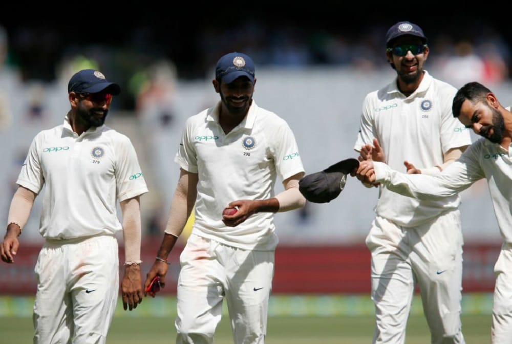 virat kohli special gift to jasprit bumrah in melbourne ground in third test