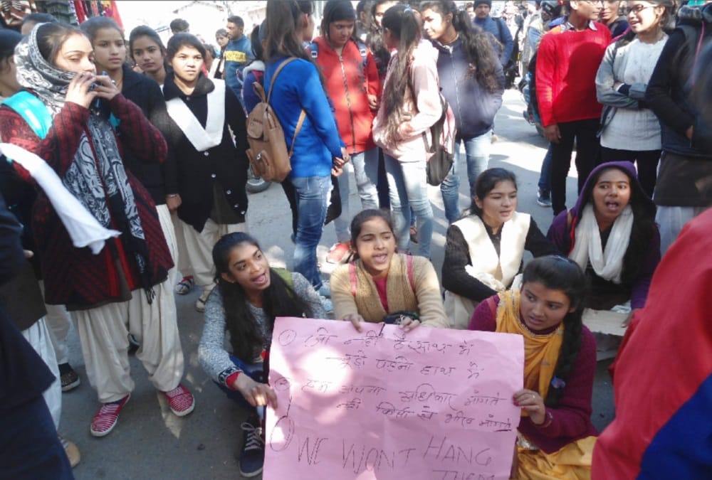 Many Boys sexually assault with girl student angry people jam traffic in chamoli
