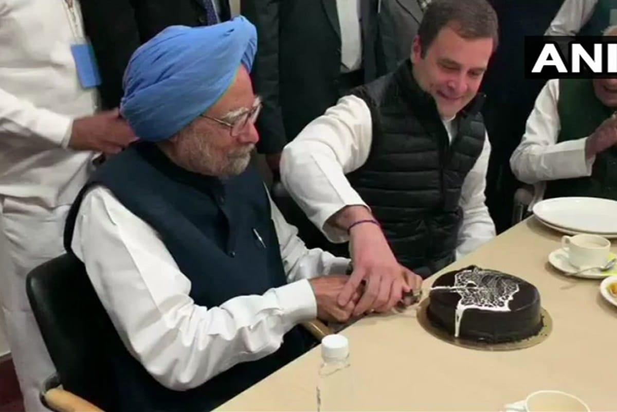 Congress is celebrating its 134th foundation day, Rahul Gandhi hoisted flag at party headquarter