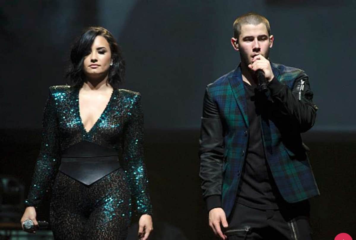priyanka chopra and nick jonas new photo is viral on social media