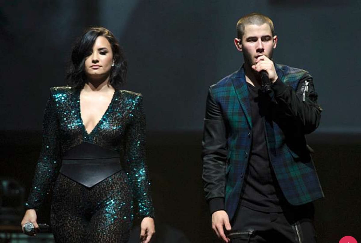 priyanka chopra and nick jonas new photo is viral on social media