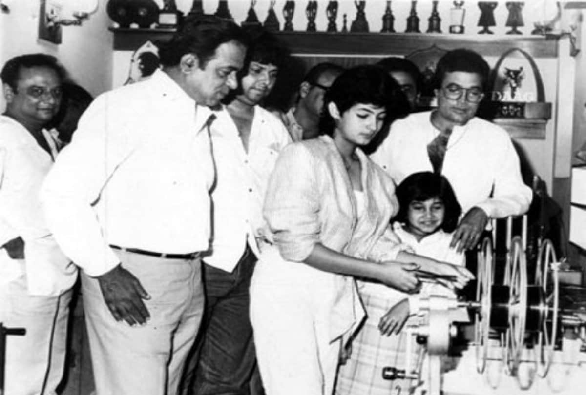 rajesh khanna and twinkle khanna birthday special old pictures