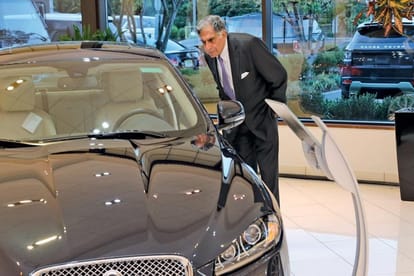 Recession crisis on auto sector Maruti sales fall by 33% Honda gets 51%